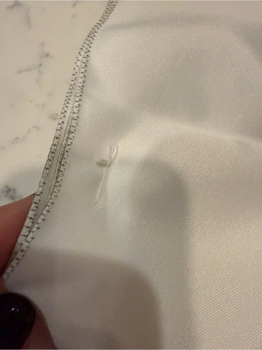 Vintage Set of 8 White Embroidered Floral Cloth Napkins Scalloped Edge NEW